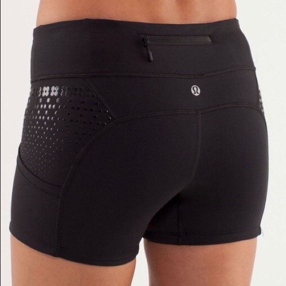 lululemon athletica Pants - nwt LULULEMON Run: Shorty Shorts Black Size 2